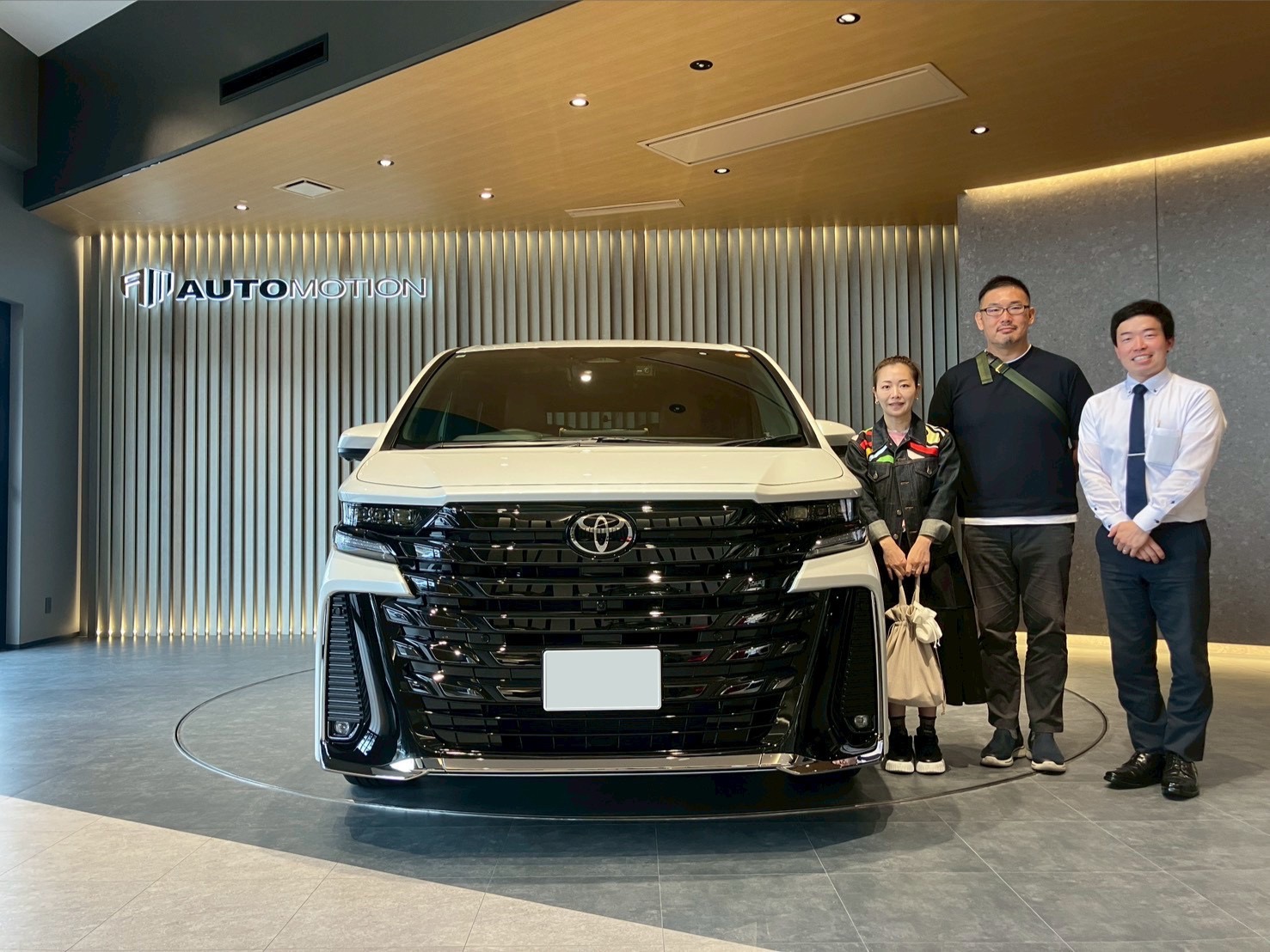 10月26日:ご納車 Y様 ヴェルファイア