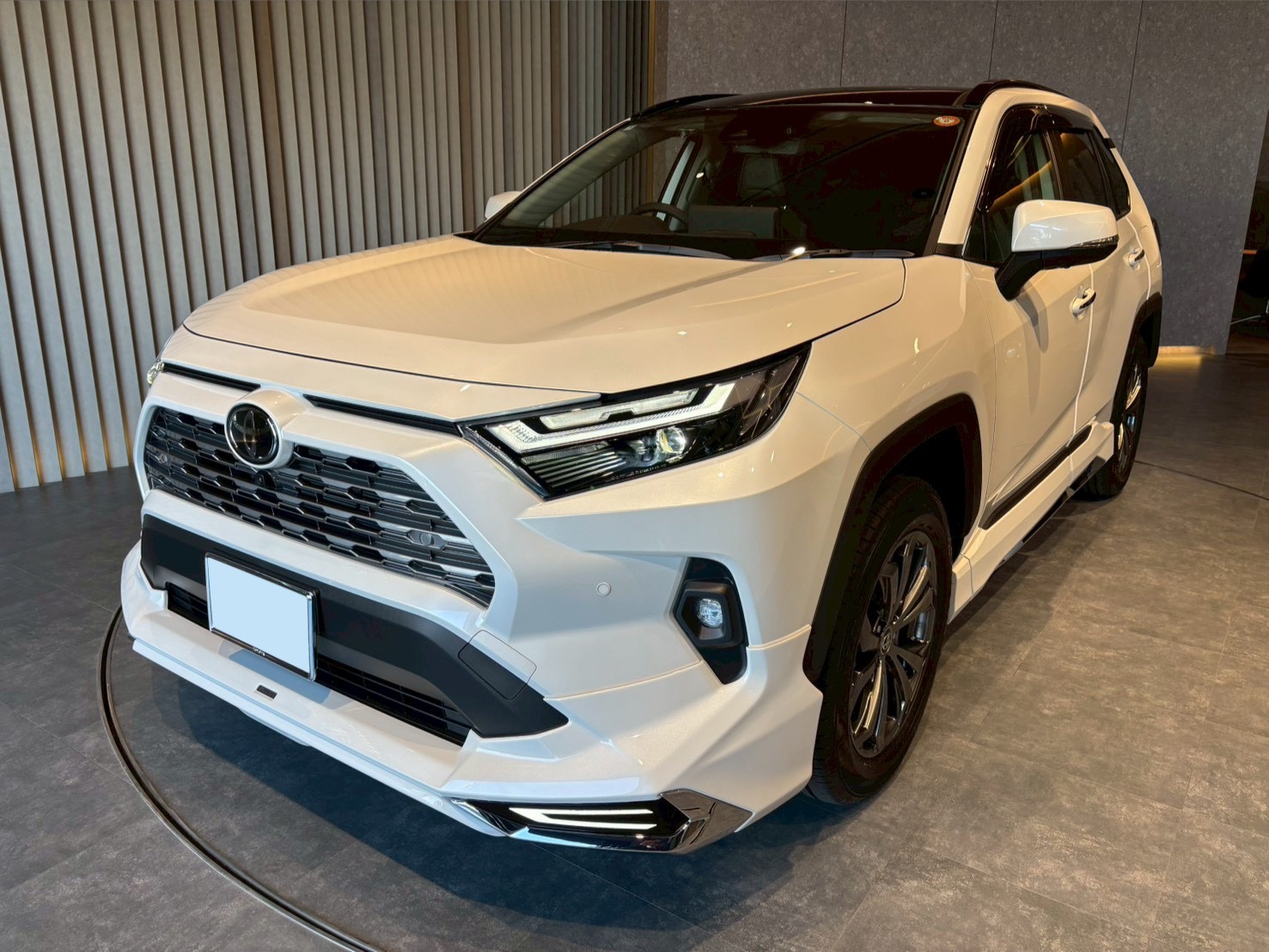 11月21日:ご納車 U様 新車RAV4