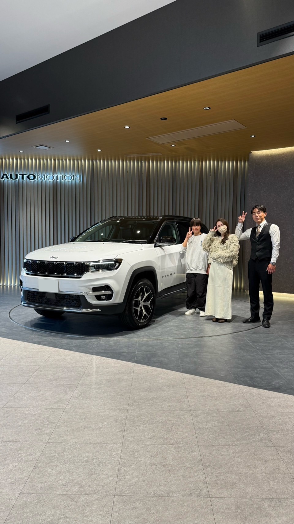 11月21日:ご納車 T様 ジープコマンダー