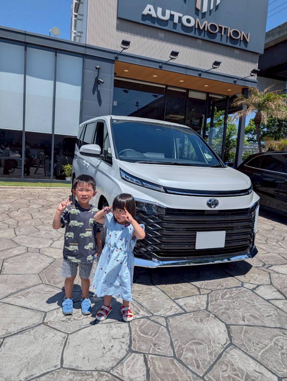 5月10日:ご納車 I様 新車ヴォクシー