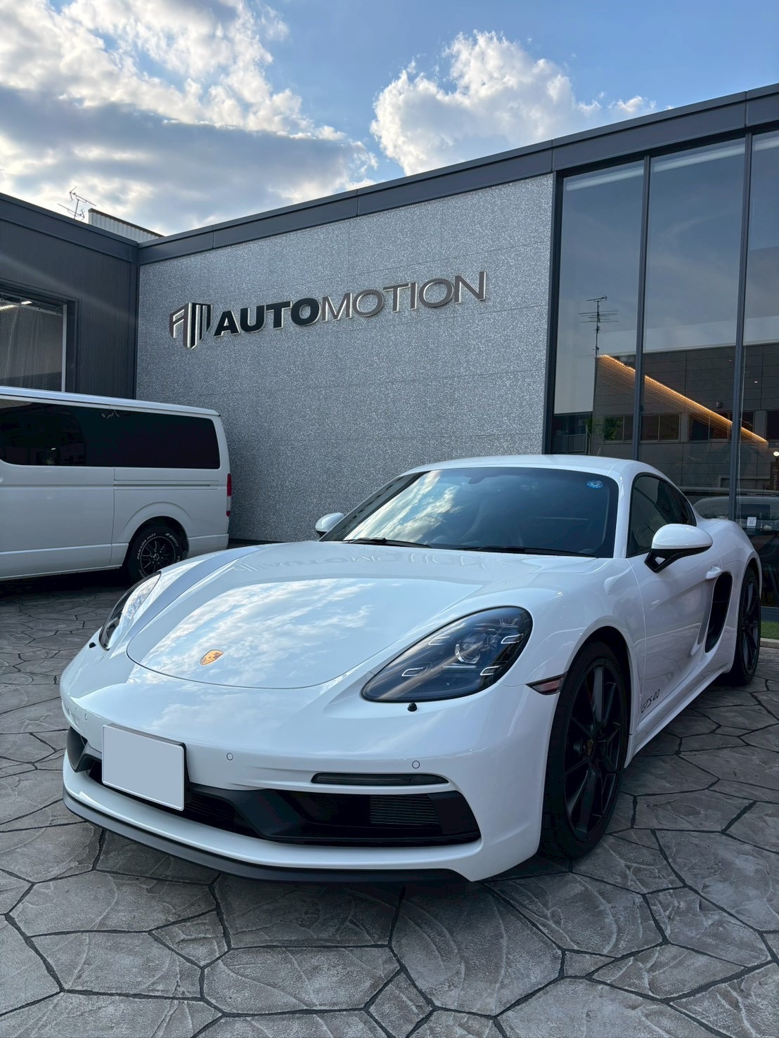 6月12日:ご納車 T様 ポルシェ 718ケイマン