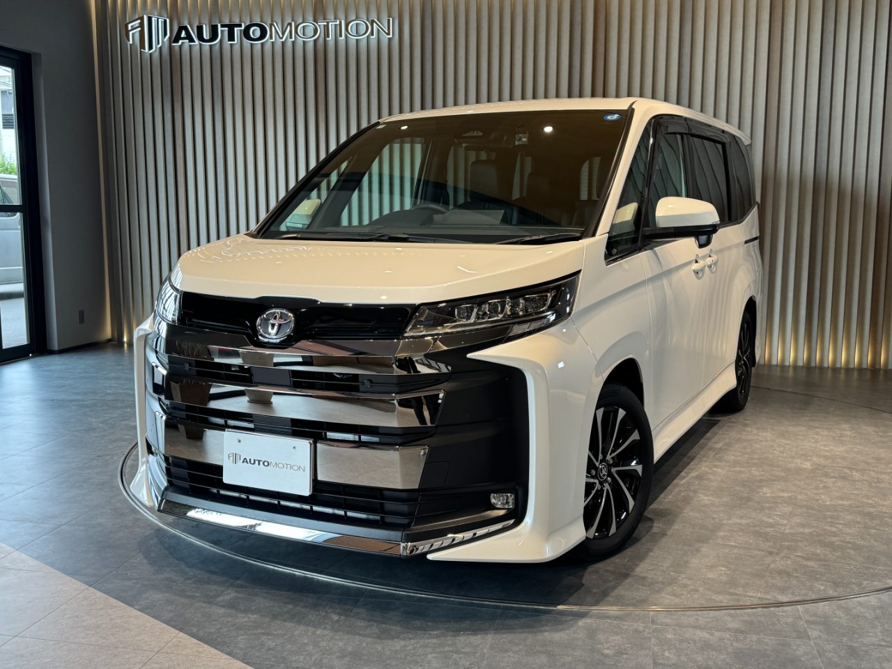 8月8日:ご納車 S様 ノア